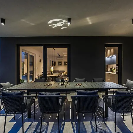 빌라 Luxury With A Swimming Pool Premantura, Medulin - 26971